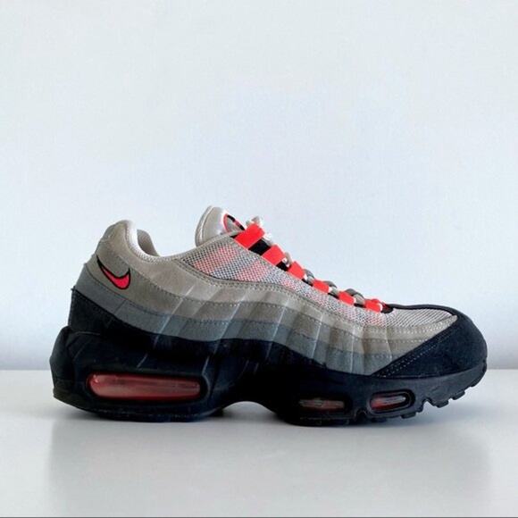 NIKE AIR MAX 95 SOLAR RED Size 8 - Picture 2 of 10